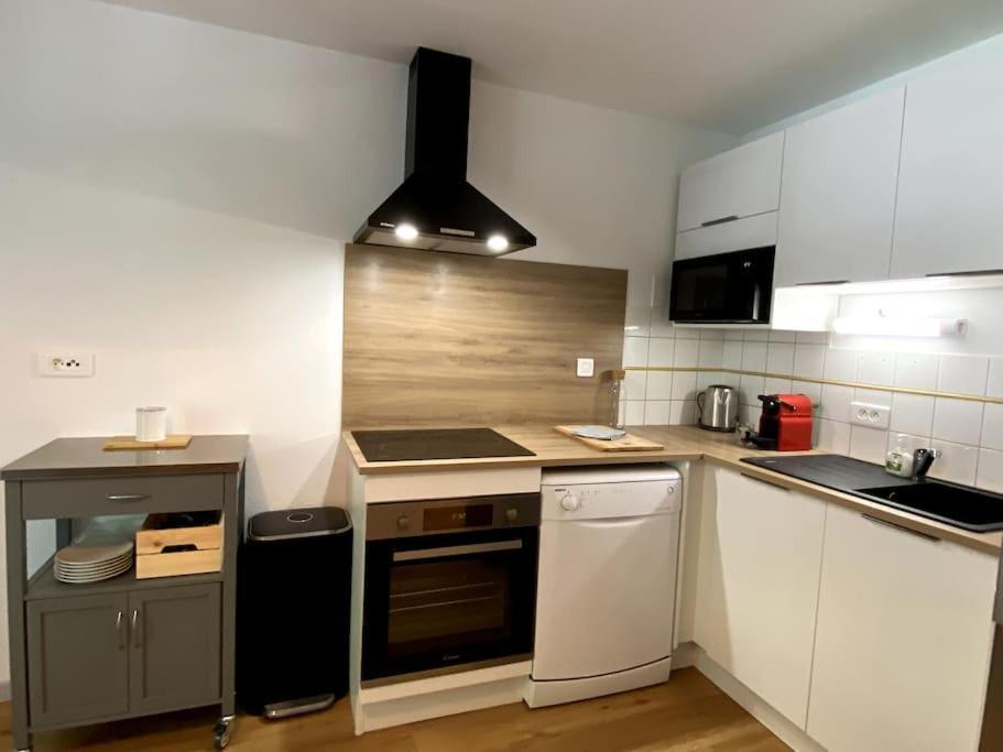 T3 Centre Ville Avec Parking, Balcon Et Wifi. 5P. Cauterets Zewnętrze zdjęcie